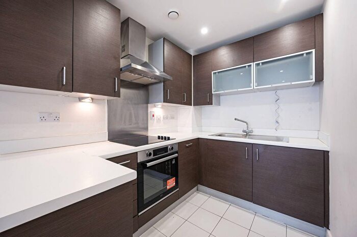 1 Bedroom Flat To Rent In Christian Street, Aldgate, London, E1