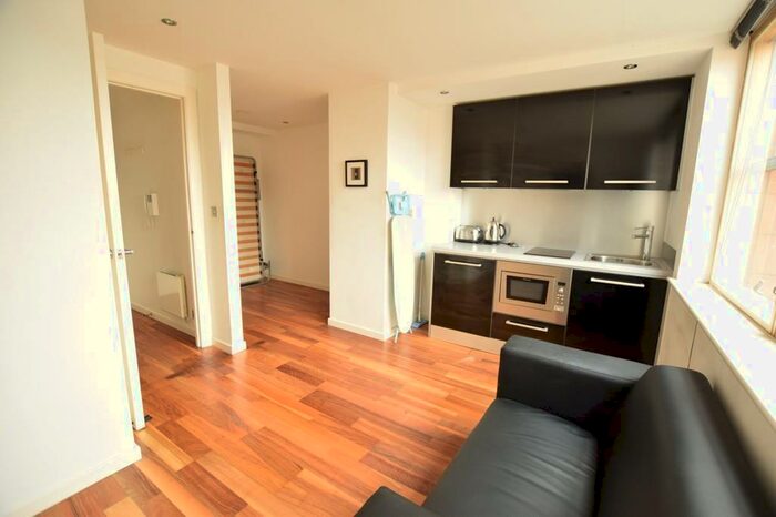 1 Bedroom Flat To Rent In West Point, Wellington Street, LS1