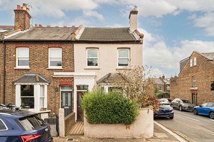 3 Bedroom Terraced House For Sale In Mountfield Road, Ealing, W5
