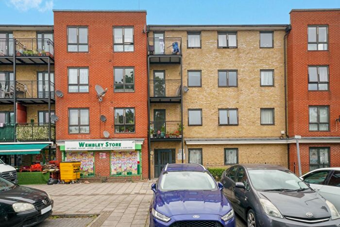 2 Bedroom Flat To Rent In Hirst Crescent, North Wembley, HA9