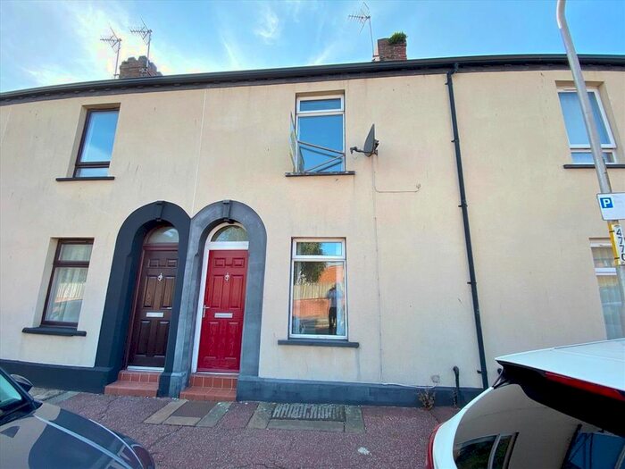 2 Bedroom Property To Rent In Thwaite Street, Barrow-In-Furness, LA14
