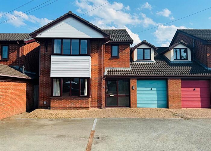 4 Bedroom Semi-Detached House For Sale In Butts Hill Court, Chester Road, Gresford, LL12