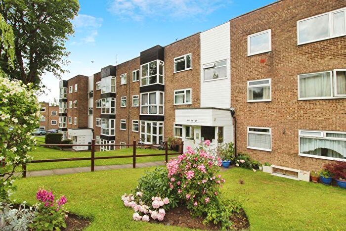 2 Bedroom Flat For Sale In Brentwood Court, Lowther Road, Manchester, M25