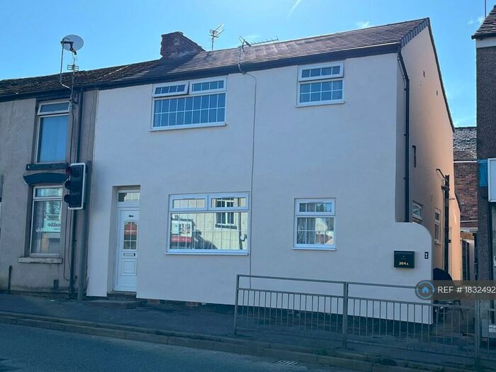 1 Bedroom Flat To Rent In Oldham Road, Middleton, Manchester, M24