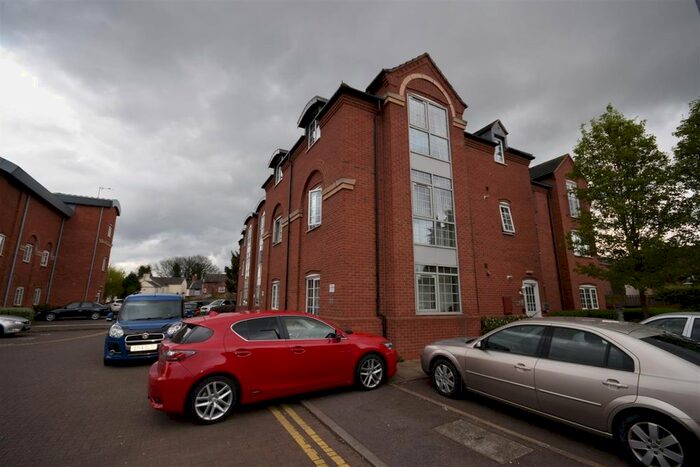 1 Bedroom Flat To Rent In Caxton Court, Burton-On-Trent, Staffordshire, DE14