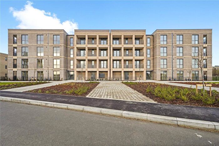 2 Bedroom Apartment To Rent In Osprey Drive, Trumpington, Cambridge, Cambridgeshire, CB2