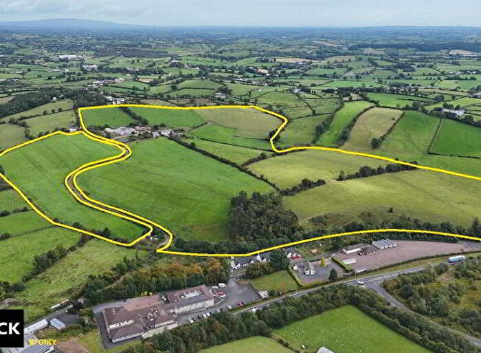 3 Bedroom Detached FarmHouse For Sale In Cabragh Road, Dungannon, BT70