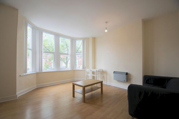 1 Bedroom Flat To Rent In Pen Y Lan Road, Roath, CF24