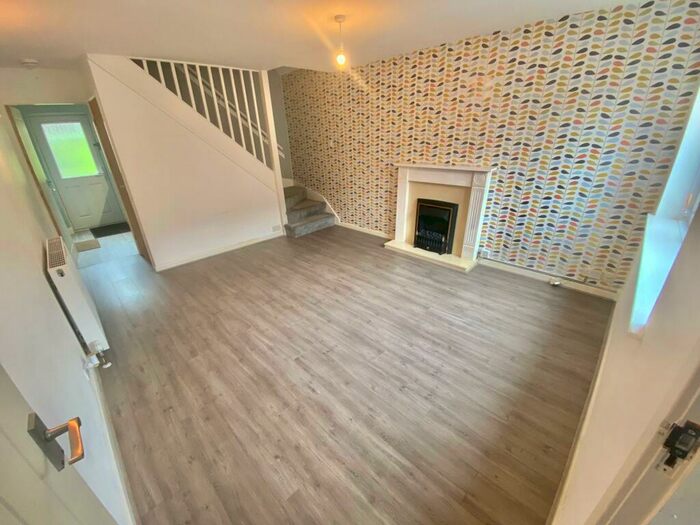 2 Bedroom End Of Terrace House To Rent In Brooke Street, Brighouse, HD6