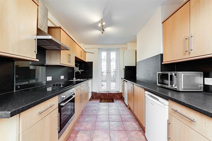 6 Bedroom Terraced House To Rent In Park Crescent Road, Brighton, BN2