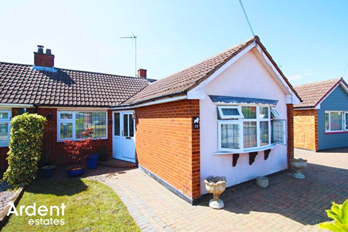 2 Bedroom Semi-Detached Bungalow For Sale In Sidmouth Rd, Chelmsford, CM1