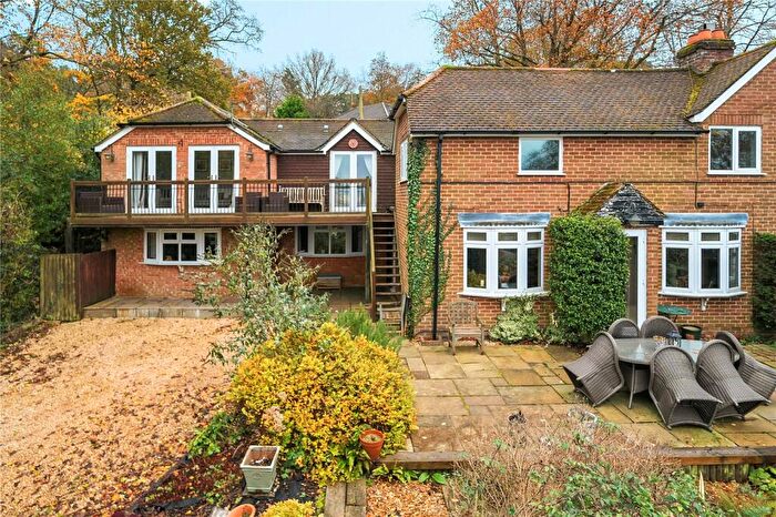 4 Bedroom Semi-Detached House For Sale In Bridle Path, Ewshot, Farnham, GU10