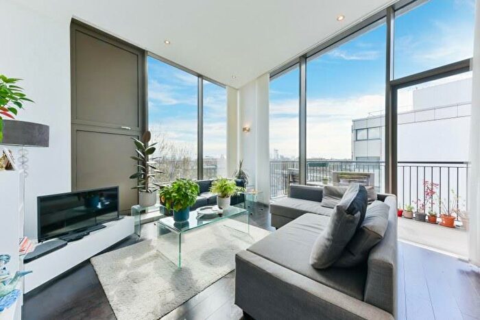 2 Bedroom Apartment To Rent In Regent Canalside, Camden Road, Camden, NW1