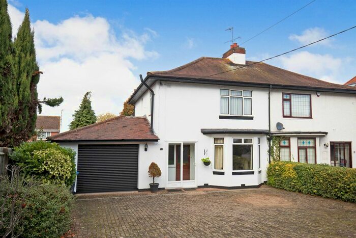 3 Bedroom Semi-Detached House For Sale In Leamington Road, Ryton On Dunsmore, Coventry, CV8