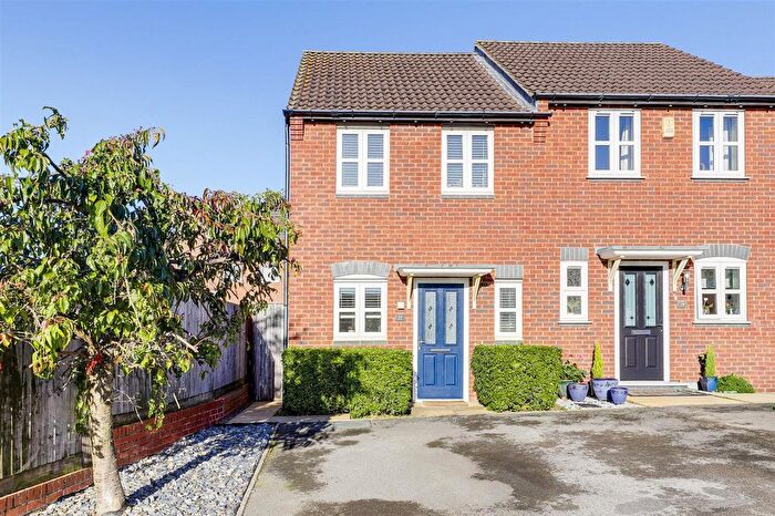 2 Bedroom Semi Detached House For Sale In Lynemouth Court, Arnold, NG5