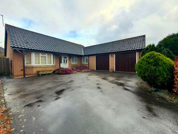 3 Bedroom Bungalow To Rent In Jubilee Close, Kirton, Boston, PE20