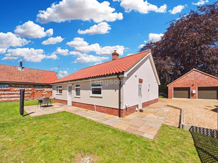 3 Bedroom Detached Bungalow For Sale In Massingham Road, Castle Acre, PE32