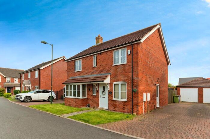 4 Bedroom Detached House For Sale In Pasture Lane, Scartho Top, Grimsby, Lincolnshire, DN33