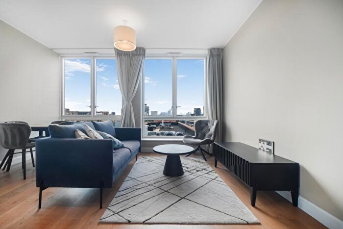 1 Bedroom Flat To Rent In Carpet Street Sugar House Island, E15