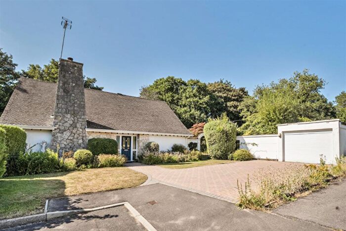 4 Bedroom Detached Bungalow For Sale In Chiltley Lane, Liphook, GU30