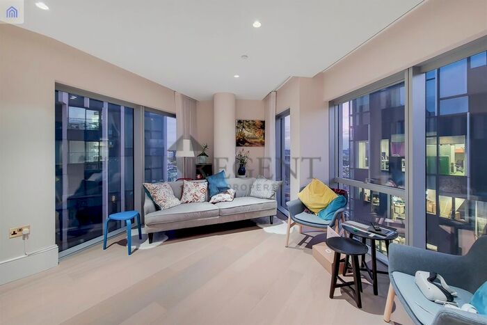 2 Bedroom Flat To Rent In Cutter Lane, Greenwich, SE10