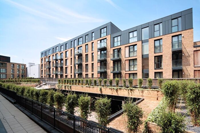 2 Bedroom Flat To Rent In St. John's Walk, Birmingham, West Midlands, B5