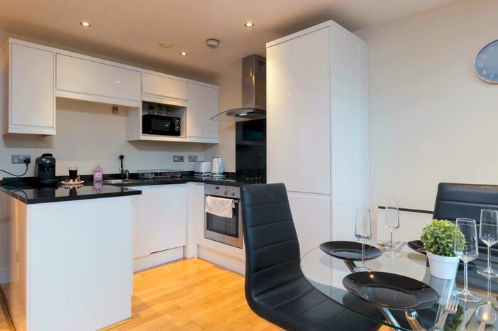 2 Bedroom Flat To Rent In Chadwick Street, Clarence Dock, Leeds City Centre, LS10