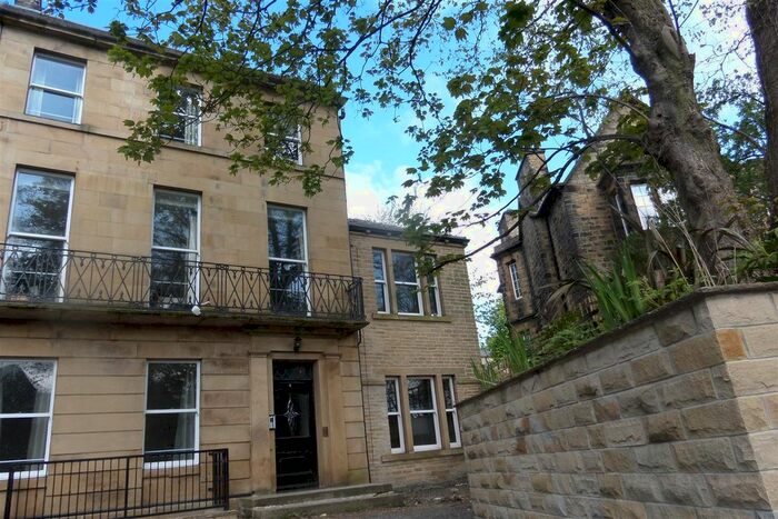2 Bedroom Flat To Rent In Savile Terrace, Halifax HX1