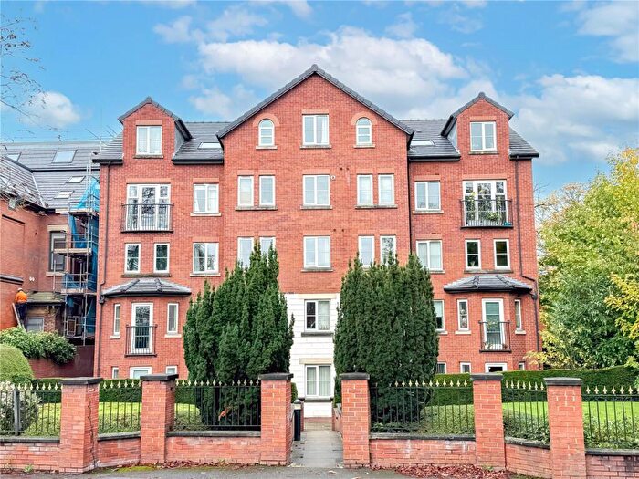 2 Bedroom Apartment For Sale In Wilmslow Road, Withington, M20