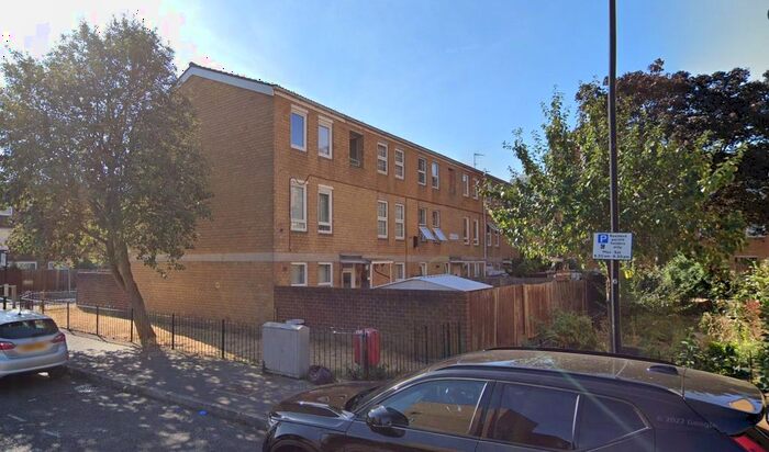 2 Bedroom Property To Rent In Solway Close, London, E8