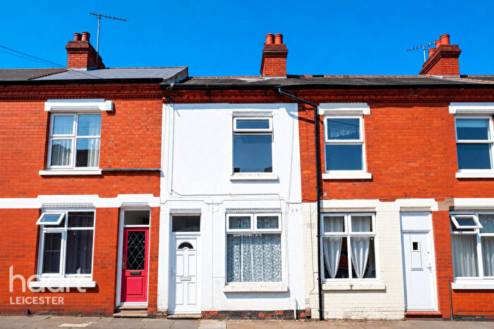 2 Bedroom Terraced House For Sale In Western Road, Leicester, LE3