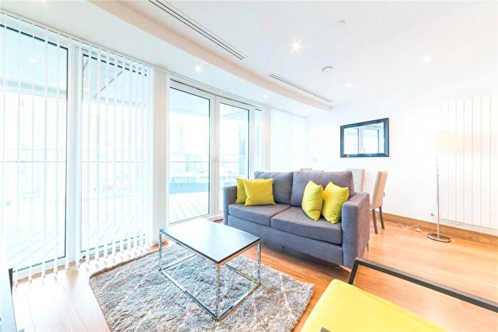 2 Bedroom Flat For Sale In Crossharbour Plaza, Canary Wharf, E14