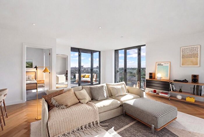 2 Bedroom Apartment For Sale In Heritage Lane, West Hampstead, NW6