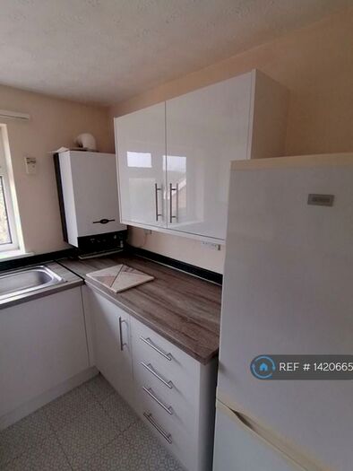 1 Bedroom Flat To Rent In Shergar Close, Gloucester, GL4
