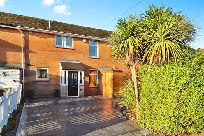 3 Bedroom Terraced House For Sale In Little Norton Lane, Norton, Sheffield, S8