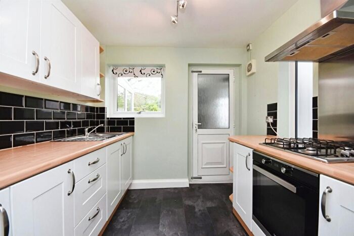 3 Bedroom Semi-Detached House To Rent In Wicklow Avenue, Chelmsford, CM1