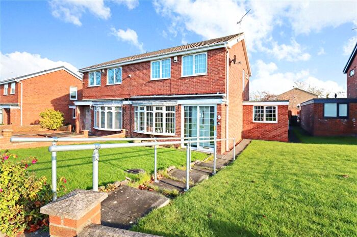 3 Bedroom Semi Detached House For Sale In Wharfedale, Wallsend, Tyne And Wear, NE28