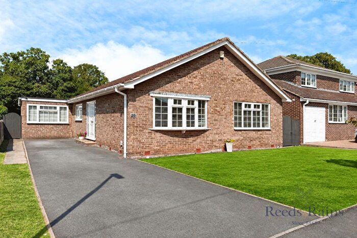 3 Bedroom Bungalow For Sale In Appletree Drive, Hambleton, Selby, North Yorkshire, YO8