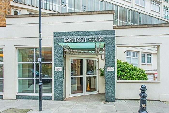 3 Bedroom Flat To Rent In Elystan Place, London, SW3