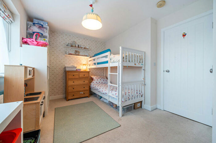 2 Bedroom End Of Terrace House For Sale In Diamond Jubilee Way, Wokingham, Berkshire, RG40