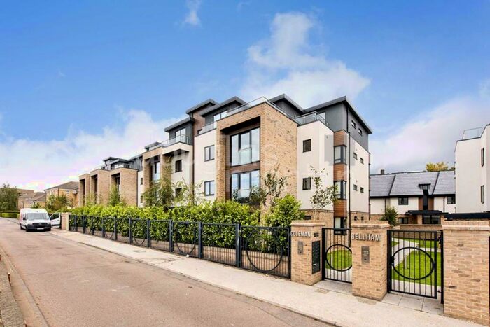 2 Bedroom Flat To Rent In Hope Close, Hendon, NW4