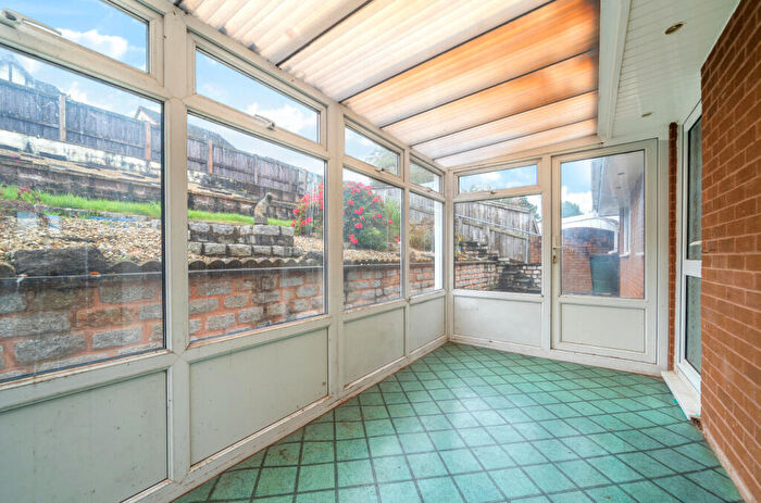 2 Bedroom Bungalow For Sale In Lime Tree Mead, Tiverton, Devon, EX16