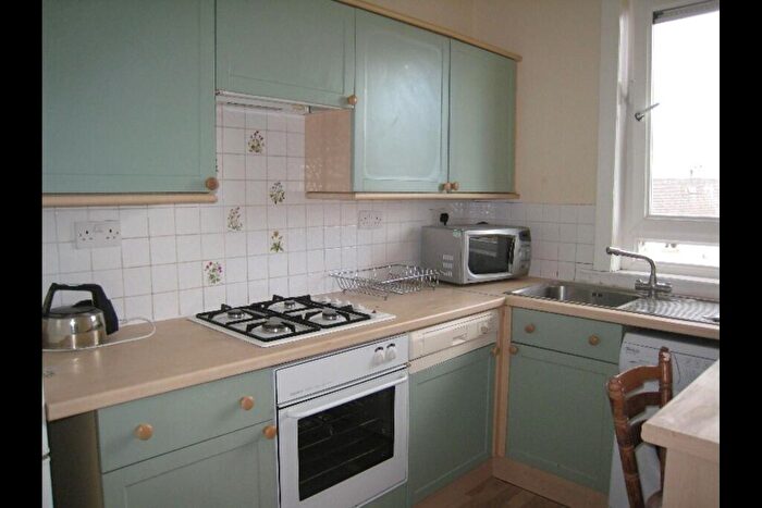 2 Bedroom Flat To Rent In Stenhouse Avenue West, Stenhouse, Edinburgh, EH11