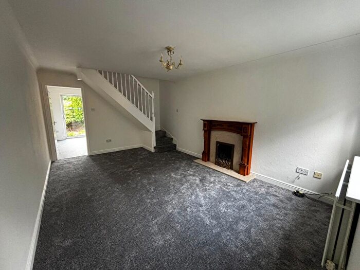 2 Bedroom Semi-Detached House To Rent In Brookdale Park, Crewe, CW2