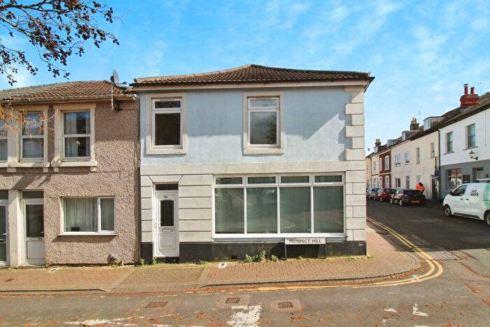 2 Bedroom Maisonette To Rent In Prospect Hill, Swindon, SN1