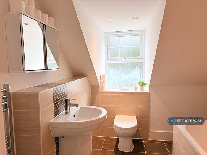 1 Bedroom Flat To Rent In St. Mildreds Road, London, SE12