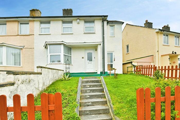 3 Bedroom Semi Detached House For Sale In Abbotsbury Way, Plymouth, PL2