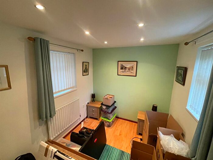 2 Bedroom Semi-Detached Bungalow For Sale In Colorado Grove, Darlington, DL1