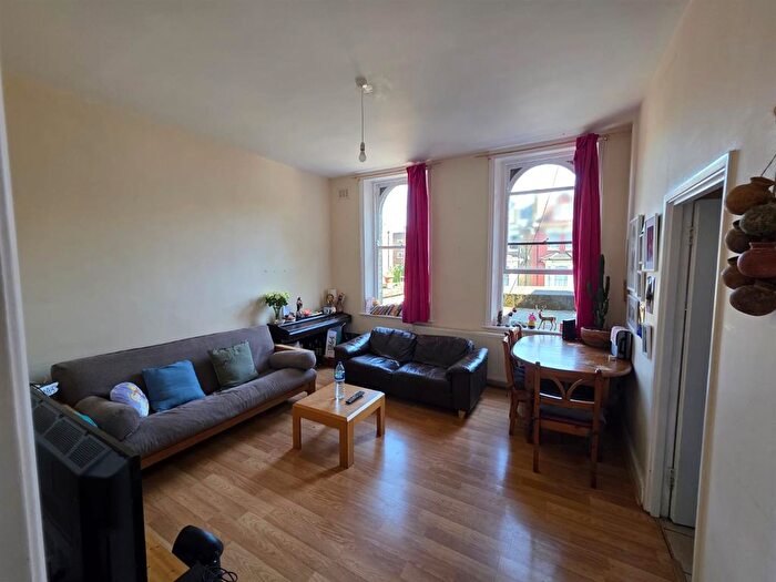1 Bedroom Flat To Rent In Stroud Green Road, London, N4