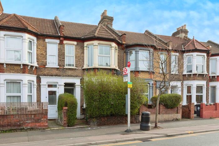 1 Bedroom Flat To Rent In Markhouse Road, Walthamstow, London, E17